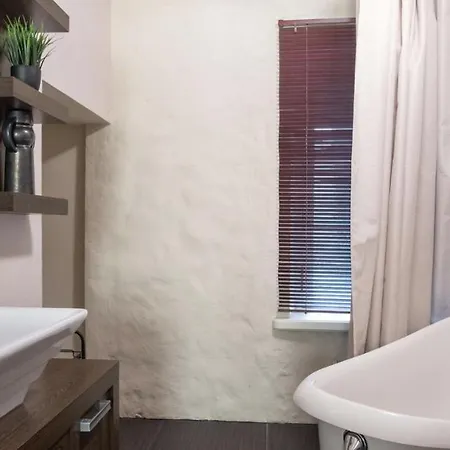Διαμέρισμα Spacious In The Heart Of Old Town